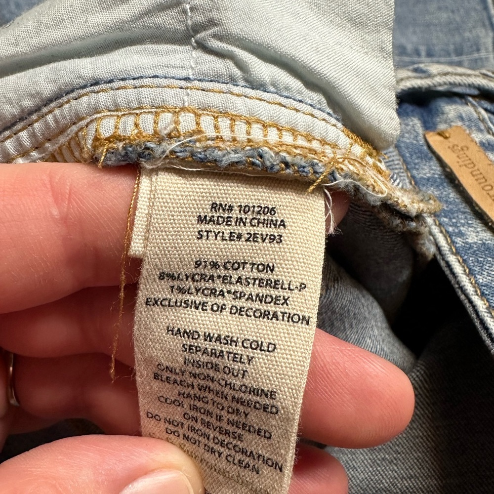 COPY - Soft Surroundings Embroidered Floral Jeans Beaded Embellished size 8 - Picture 5 of 9